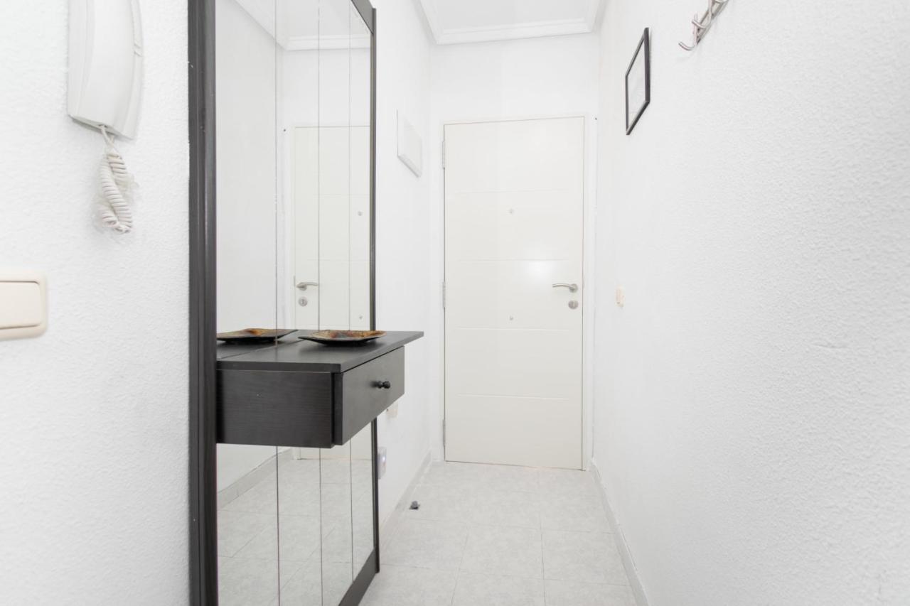 016 Happiness Apartment - Alicante Holiday Torrevieja Extérieur photo