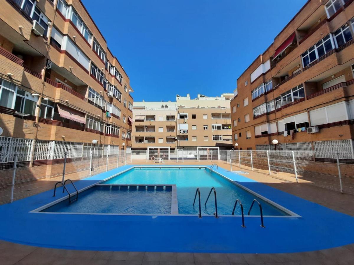 016 Happiness Apartment - Alicante Holiday Torrevieja Extérieur photo